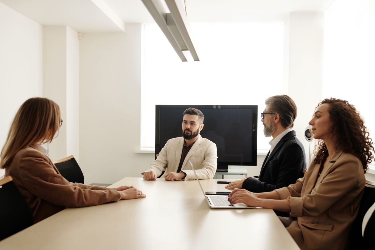 Business stakeholders aligning on a technology transition plan